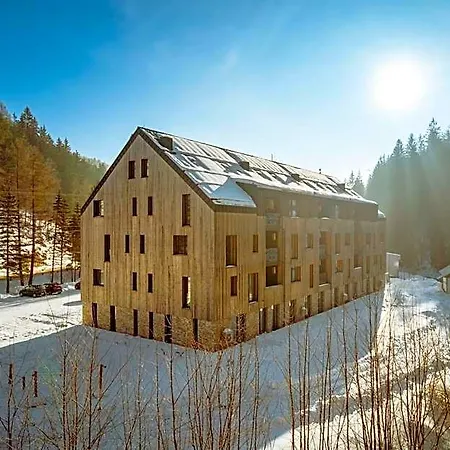 Hotel Mlyn Herlikovice 4*